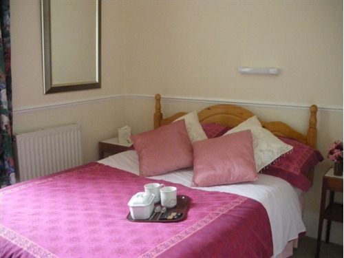 Double Ensuite - breakfast included Edgcumbe Guest House