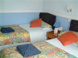Double Ensuite - Ground Floor - breakfast included Edgcumbe Guest House