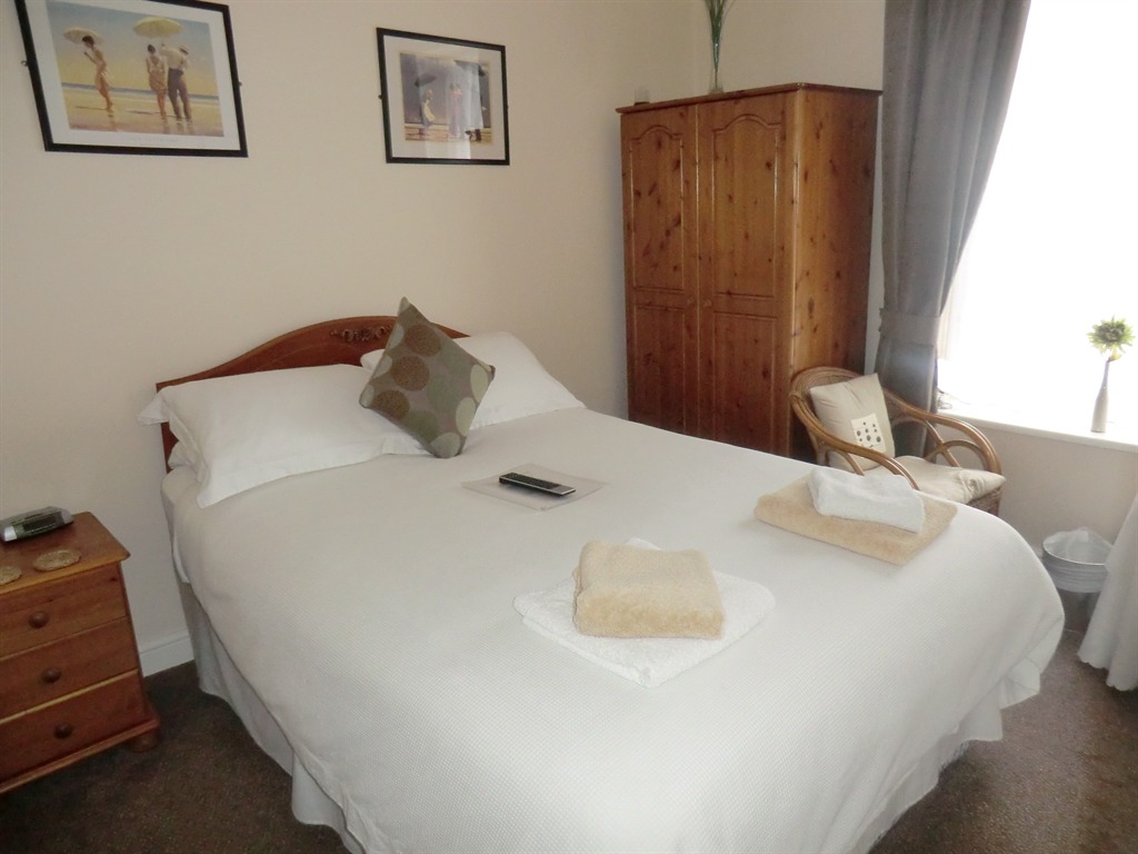 Single Room - Room Only Caledonia Guest House