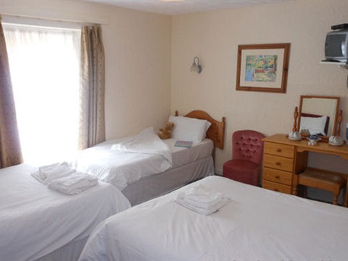 Family Ensuite (2Adults 1/3 Children Max 3 Adults) The Kynance House on Plymouth Hoe ,26 Ensuite Rooms