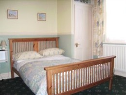 Family-Ensuite-1d & 1 Single bed Cassandra Guest House